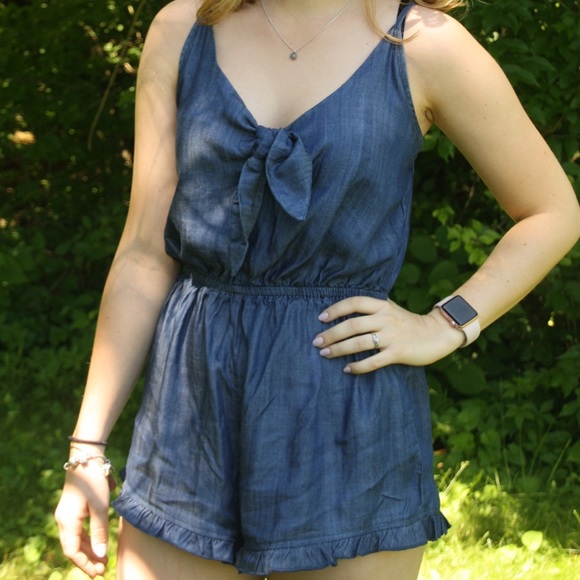 Jean romper - Picture 1 of 4